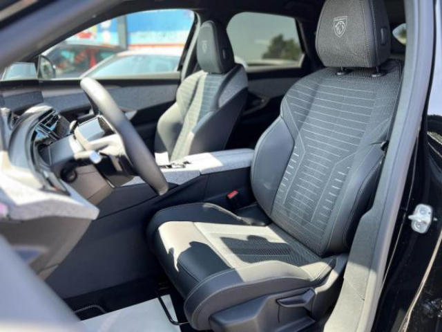 PEUGEOT 3008 GT Hybrid 136cv e-DCS6 + NEUF 0KM