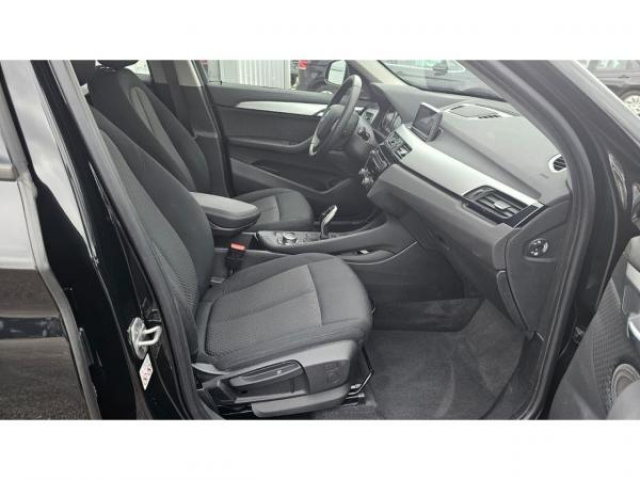 BMW X1 Lounge 16dA + Harman Kardon + Attelage Amovible + Sieges AV Chauffant