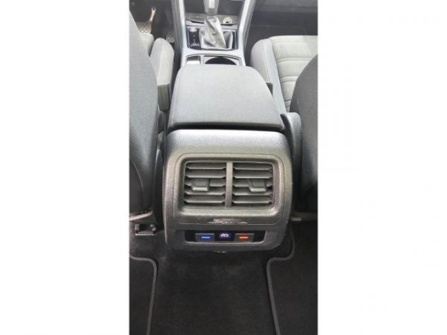 VOLKSWAGEN TOURAN Lounge 2.0 TDI 150cv DSG7 7places + Pack LED directionnel + Toit Ouvrant + Camera de Recul + JA17