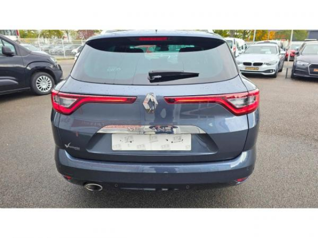 RENAULT Megane Estate Intens 1.5 BluedCi 115cv EDC + Bose + Toit pano + Attelage + Camera + Affichage tête haute