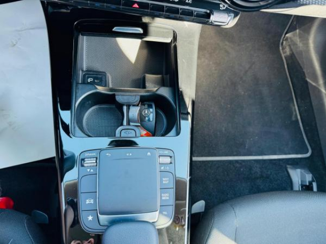 MERCEDES CLASSE A Business Line 200d BV 8G-DCT + Intégration smartphone
