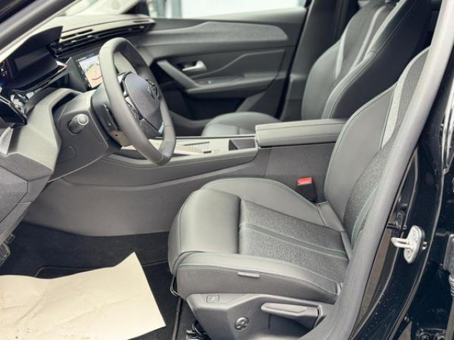 PEUGEOT 308 SW Allure 1.5 BlueHDi 130cv EAT8 + Camera 360 +Sieges AV Chauffants + ADML + Attelage