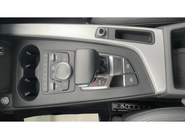 AUDI A4 AVANT Sport Business 35 TDI 150cv S-tronic + Sellerie Cuir