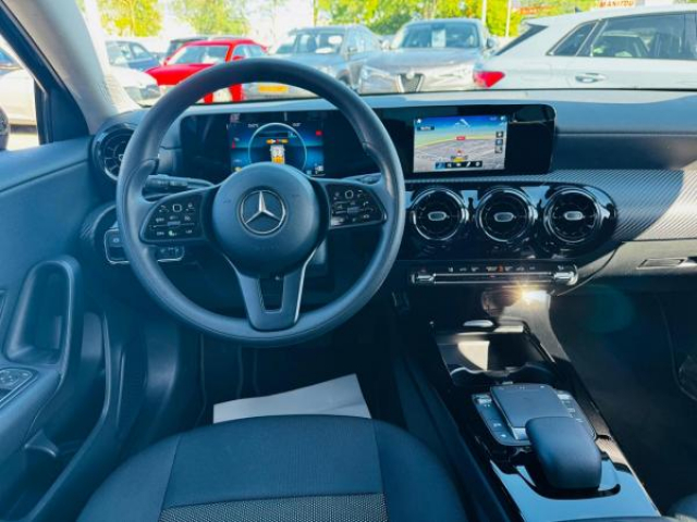MERCEDES CLASSE A Business Line 200d BV 8G-DCT + Intégration smartphone