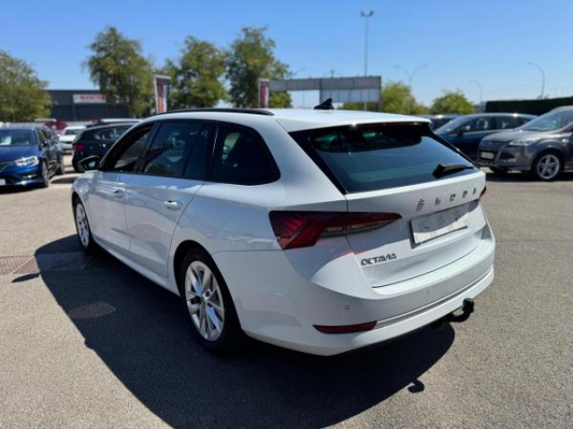 SKODA Octavia combi Style 2.0 TDI 150cv DSG7 + Attelage