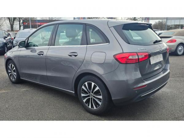 MERCEDES CLASSE B Style Line 180d BVA 7G-DCT + Pack stationnement camera + Pack rétroviseur + Grand GPS