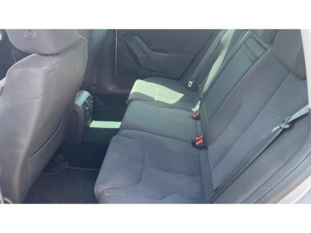 VOLKSWAGEN Passat SW 2.0TDI 170cv DSG6 SW + ATTELAGE + CAMERA DE RECUL + PACK HIVER