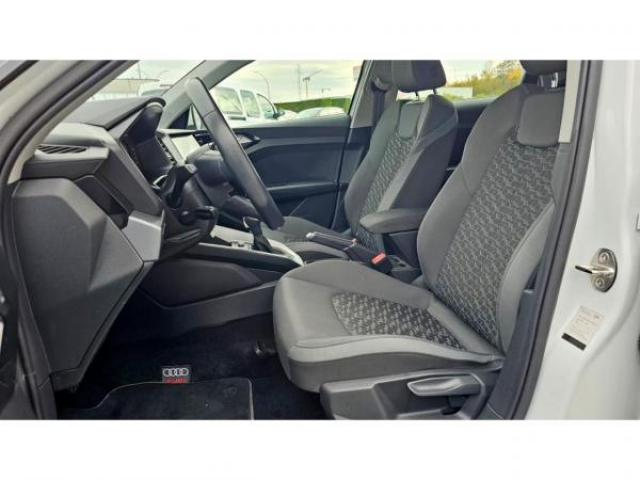 AUDI A1 SPORTBACK S line 30 TFSI 110cv S-Tronic inclus CarPlay et Virtual Cockpit