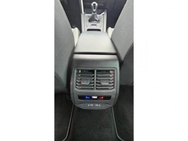 SEAT LEON Style 2.0 TDI 115cv + Full Link Carplay + Park Assist + Vitre AR surteinte