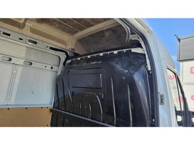 RENAULT MASTER Grand Confort F3500 L2H3 2.3 dCi 125cv Traction + TVA RECUPERABLE