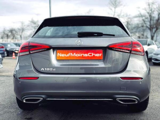 MERCEDES CLASSE A Luxury 180d 2.0L BVA 8G-DCT + Cuir + Sieges AV Chauffant + Instrumentalisions digital  10.25