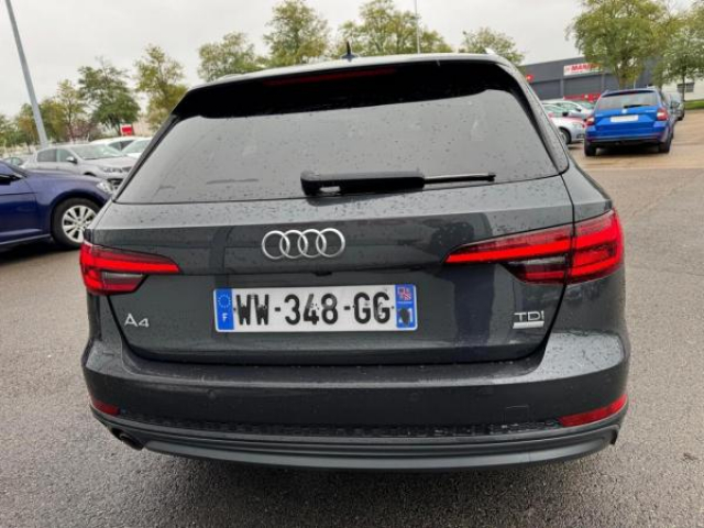 AUDI A4 AVANT S line 2.0 TDI 150cv S-tronic + TOIT PANO + Bang & Olufsen + CAMERA DE RECUL + ATTELAGE ELEC
