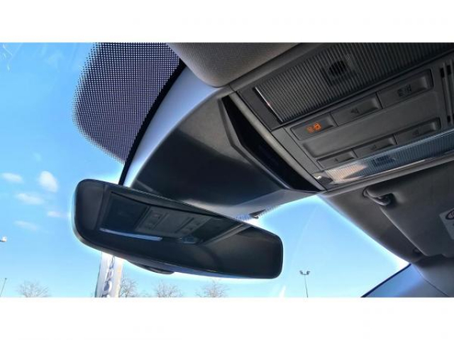 VOLKSWAGEN Passat SW Style 2.0 TDI 122cv DSG7 + Cuir VIENNA + LED MATRIX + Pack Travel Assist + Keyless Access