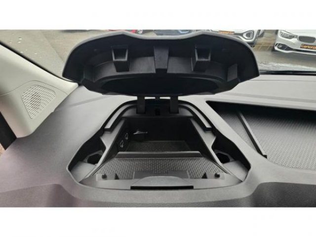 RENAULT KANGOO Zen 1.5 Blue dCi 95cv + Attelage + Antibrouillard + Roue de Secours