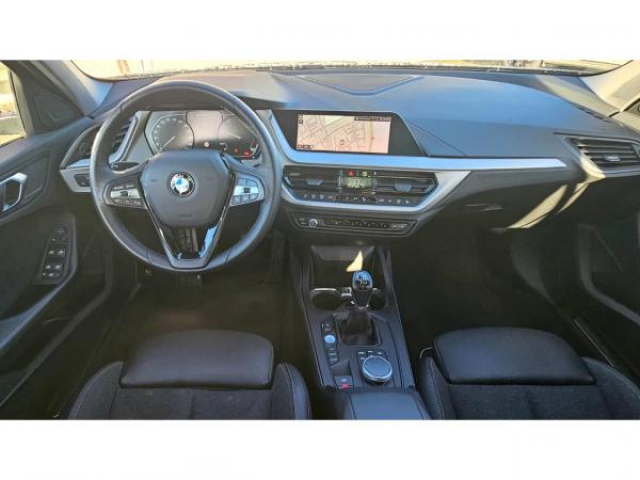 BMW SERIE 1 Advantage Pack Business 116d + Toit ouvrant + Navigation Pro + HIFI + Sièges av chauffants
