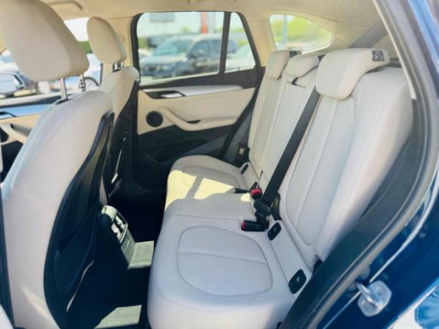 BMW X1 BUSINESS sDrive 18dA + Sellerie Cuir