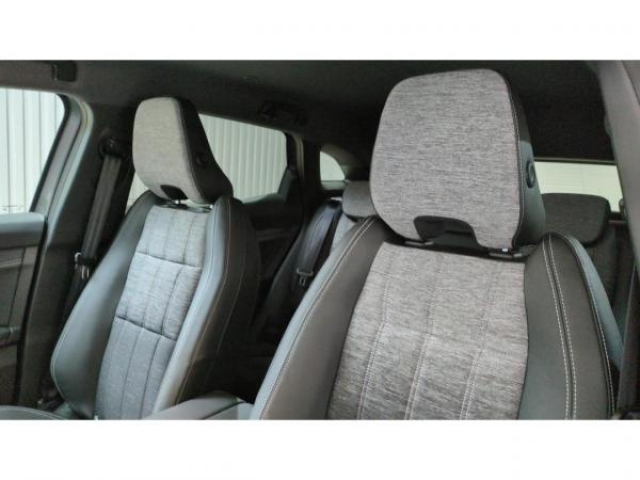 RENAULT AUSTRAL Techno E-Tech Hybride 200cv BVA + Hayon motorisé + Pack Safety + Pack Hiver + NEUF 0KM