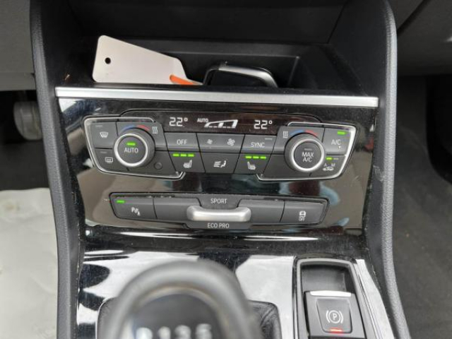 BMW serie 2 gran tourer Advantage 216d 116cv 7 Places + Attelage + Sièges AV chauffants + Intérieur Cuir