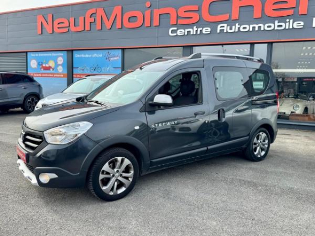 DACIA DOKKER Stepway 1.2 TCe 115cv + Attelage + GPS + RS