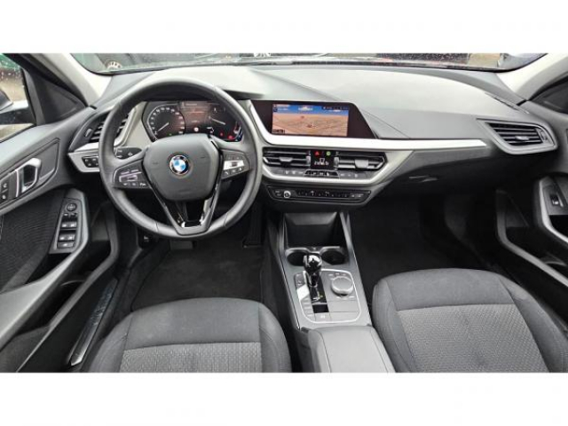 BMW SERIE 1 Advantage 116dA + Carplay + Radar AV et AR + Régulateur de vitesse + Ja16