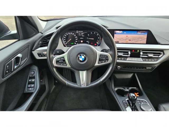 BMW SERIE 1 Advantage 118i BVA 140cv + Toit ouvrant + Cuir Dakota + Sieges AV Chauffant + Hayon Elec