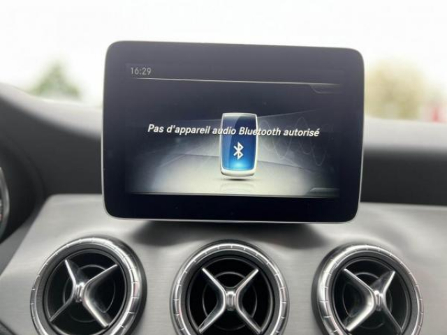 MERCEDES CLA SHOOTING BRAKE CLA 200D 136cv BV7G-DCT + Integration Smartphone + SimiliCuir