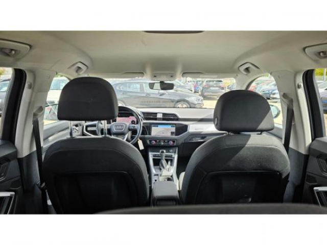 AUDI Q3 Business 35 TDI 150cv S-tronic + Audi smartphone interface + Hayon electrique + JA 19