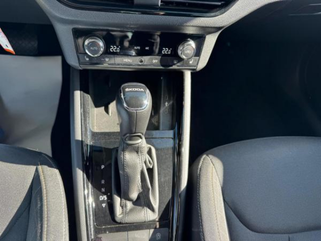 SKODA SCALA Ambition 1.6 TDI 116cv DSG7 + Digital Cockpit + Attelage Elec + Sièges AV Chauffant