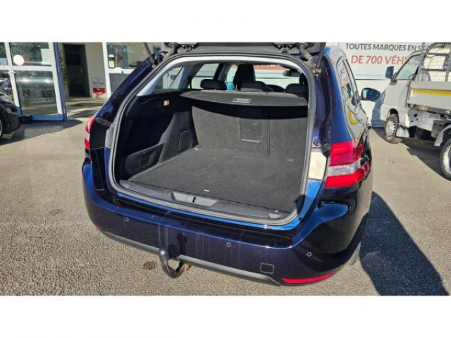PEUGEOT 308 SW Tech Edition 1.5 BlueHDi 130cv + Attelage + Roue de Secours