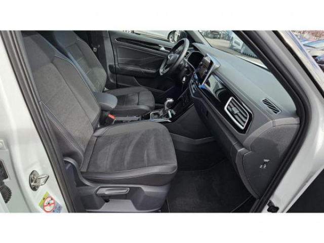 VOLKSWAGEN T-ROC R-LINE 2.0 TDI 150cv DSG7 + ATTELAGE AMOVIBLE + SIEGE ERGOACTIVE CHAUFFANT + MASSANT COTE CONDUCTEUR