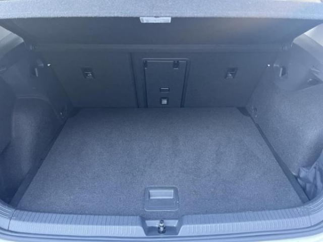 VOLKSWAGEN GOLF Life Plus 1.0 TSI 110cv + Toit ouvrant électrique + Vitres arrière surteintées